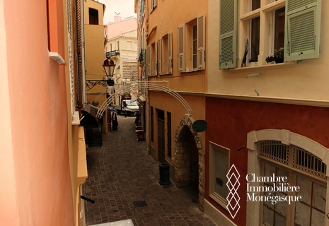 MONACO-VILLE, 2 ROOMS APARTMENT TO BE RENOVATED