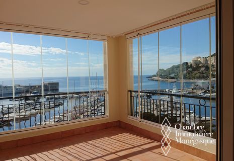3 bedroom apartment with sea view - Memmo Center