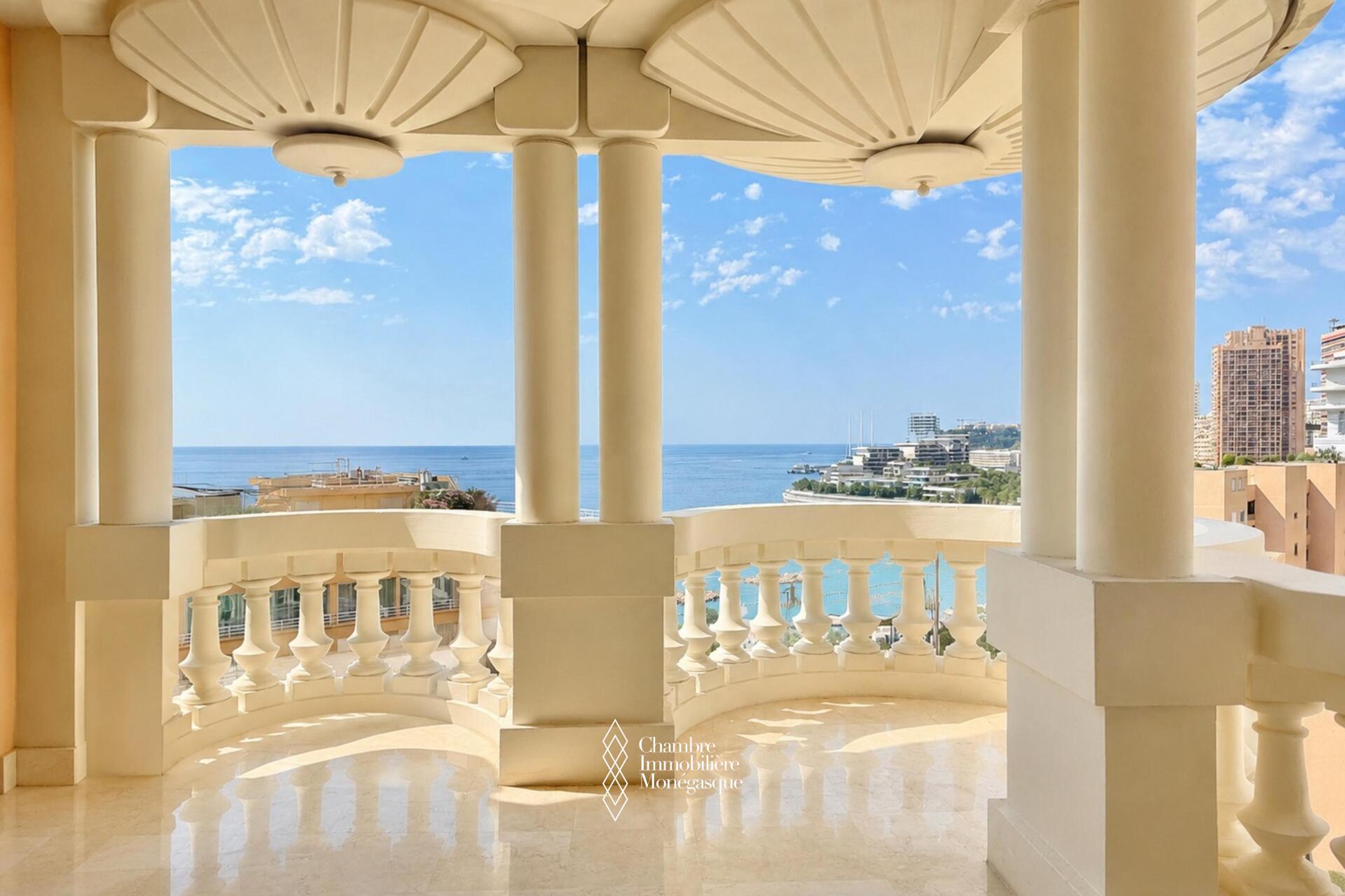 Luxurious 4-bedroom apartment | Close to the beaches and ISM School | Sea view