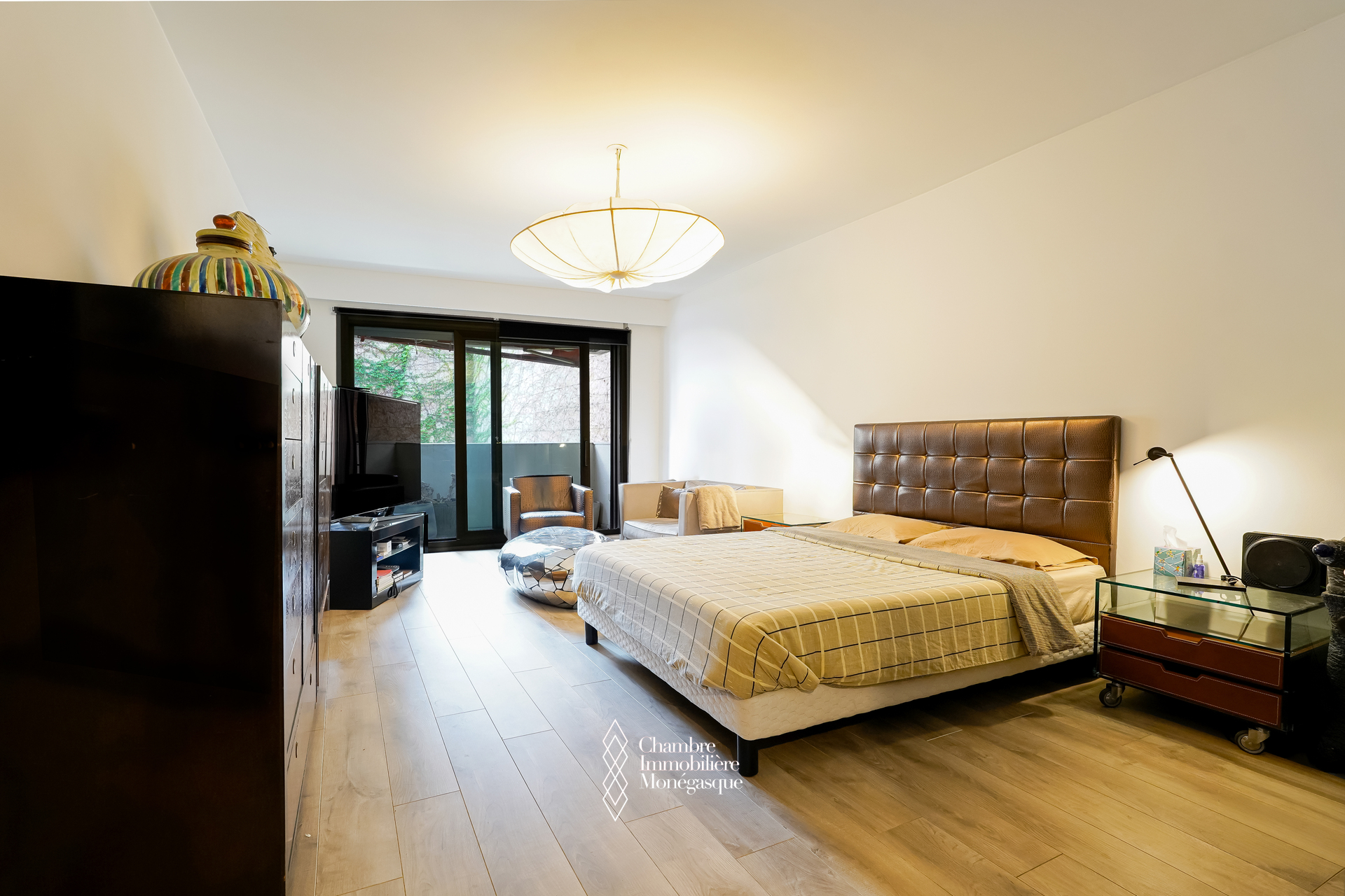 A louer ; CARRE D'OR - GRAND STUDIO EN BON ETAT ; Monaco