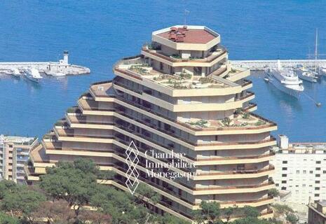 LIGURES - Studio avec vue mer - cave et place de parking