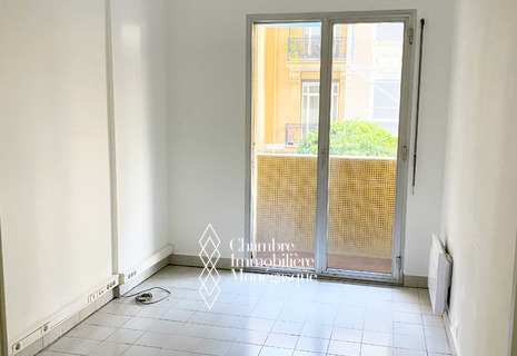 PETIT BUREAU IDEAL POUR DOMICILIATION OU LANCEMENT D'ACTIVITE  - IMMEUBLE LES ORANGERS