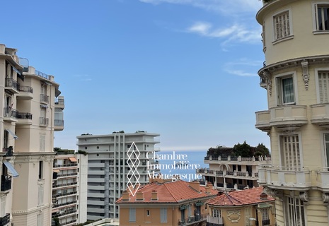 Dans immeuble bourgeois