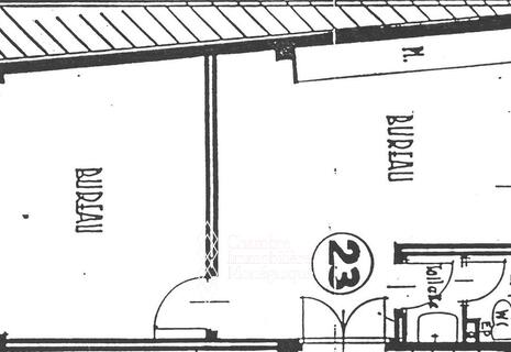 BUREAU 2 PIÈCES - CENTRAL