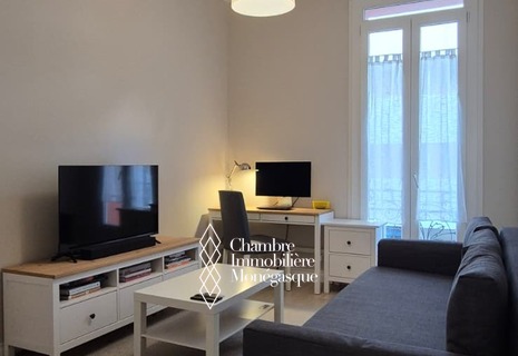 Condamine / Rue Plati / 1 bedroom flat with balcony