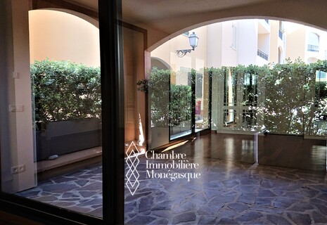 LARGE 2 PIECES - MIXED use - FONTVIEILLE