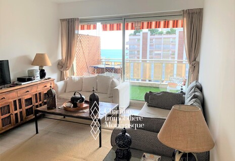 MONTE CARLO | BUCKINGHAM PALACE | STUDIO