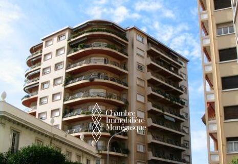 Monaco / Eden Tower / Mixed use studio flat with sea view