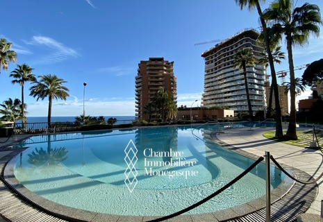 2 Pièces - Parc Saint Roman - Immeuble avec piscine et concierge