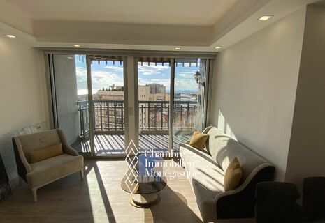 Elegante Appartamento con 2 Camere da Letto in Vendita