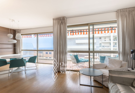 RENOVATED 2 BEDROOM WITH SEA VIEW