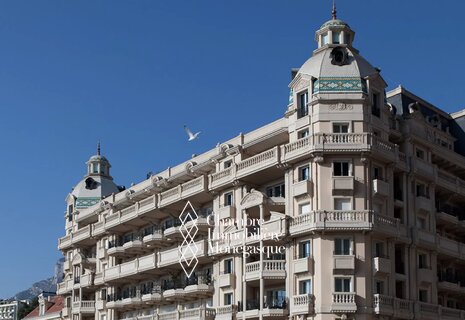 A BEAUTIFUL 5 ROOMS FOR RENT - METROPOLE