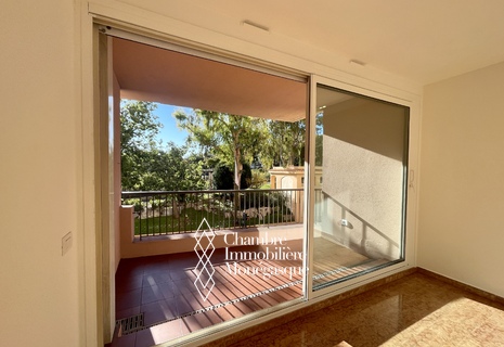 SPACIEUX 2 PIECES | TERRASSE | FONTVIEILLE