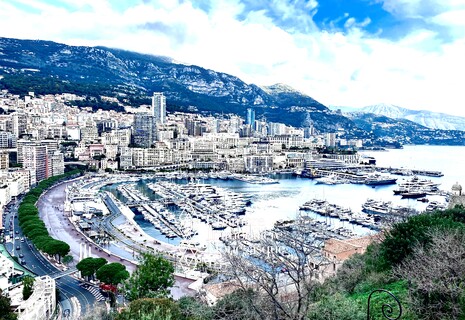 Monaco Ville: duplex avec splendides vues Port