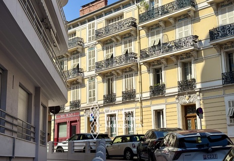 BON INVESTISSEMENT - LOCAL DE STOCKAGE A RAFRAICHIR  7 rue du Berceau