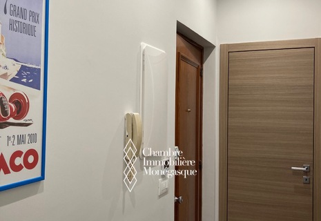 AU LARVOTTO - NICE 2 ROOM APARTMENT - FEW CHARGES - CLOSE TO AMENITIES