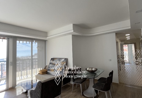 APPARTAMENTO MOLTO BELLO COMPLETAMENTE RISTRUTTURATO