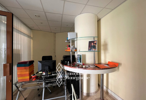 BUREAU AU COEUR DU JARDIN EXOTIQUE