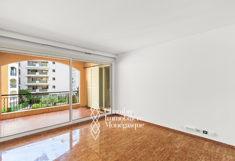 Donatello : 1 Bedroom with Cellar & Parking