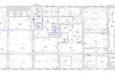 LOCAL / PLATEAU DE 860 m2 + RESERVE + PARKINGS