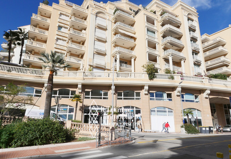 VILLA DEL SOLE - DOUBLE PARKING