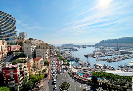 PANORAMA -BEAUTIFUL CROSSING 5-ROOM FLAT RENOVATED - PANORAMIC SEA VIEW