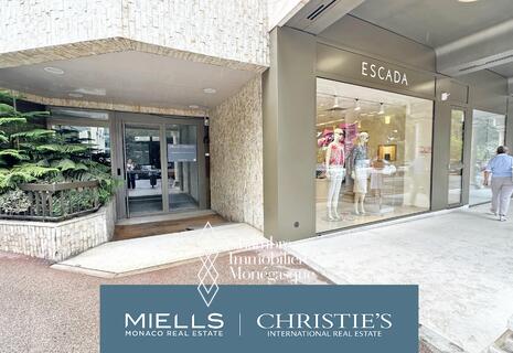 Bureaux / Bail commercial de 743 m2 en plein coeur du Carré d'Or -