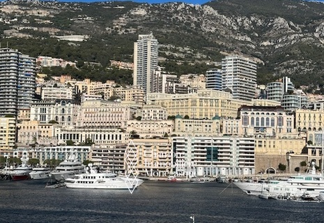 2P SPECTACULAR SEA VIEW OF THE PORT