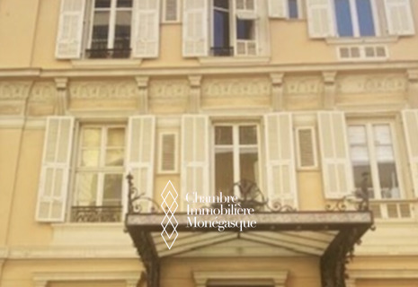 MONTE CARLO - VILLA HOLLANDIA - APPARTEMENT ATYPIQUE