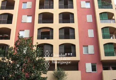 TITIEN- LOCALE COMMERCIALE RISTRUTTURATO