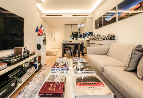 LES OLIVIERS - 2 STANZE RISTRUTTURATE - VICINO AL PORTO