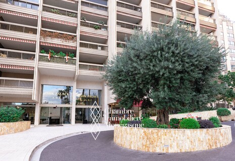 UFFICI RISTRUTTURATI CARRÉ D'OR