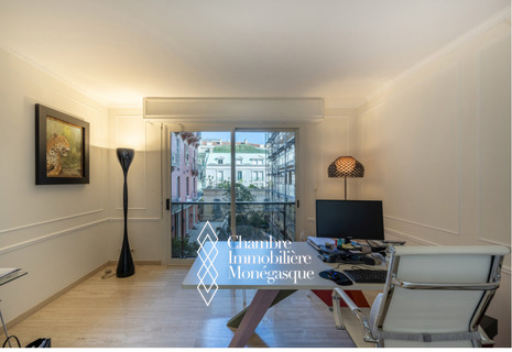 CARRÉ D'OR / LE MONTAIGNE / STUDIO