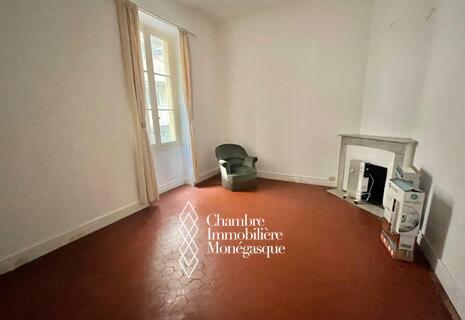 Villa Yéyé / One bedroom appartment requires refurbishment