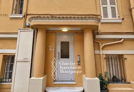 Villa Yéyé / One bedroom appartment requires refurbishment