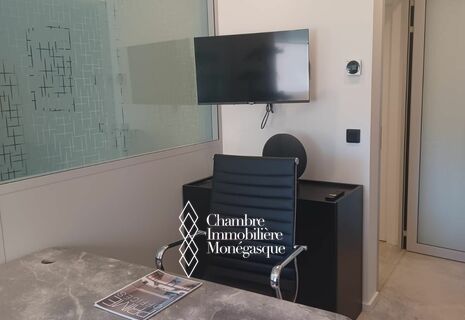 BEAU BUREAU A LOUER A FONTVIELLE