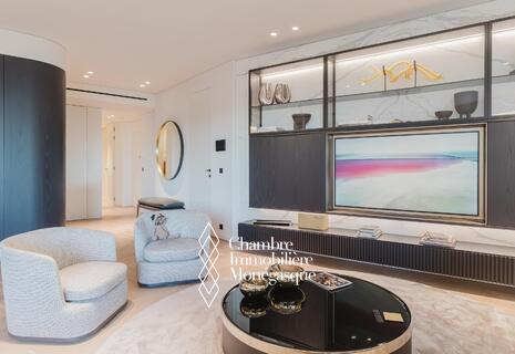 Luxueux 4 pièces rénové | Carré d'or