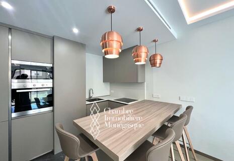 Appartement 2 pièces entièrement rénové avec terrasse et parking – Château Amiral