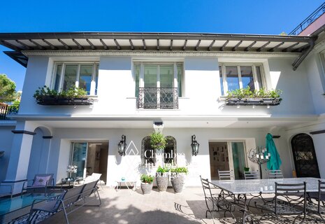 VILLA WITH SWIMMING POOL FOR SALE IN MONACO