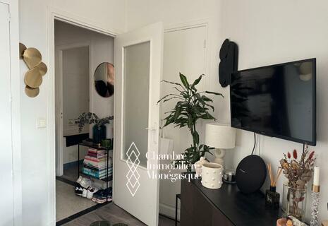 GRANDE MONOLOCALE IN VENDITA