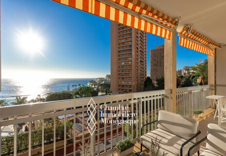 LE CASABIANCA - SPACIOUS APARTMENT WITH SEA VIEW