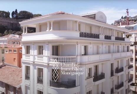 Elegant new 3-bedroom apartment with parking | Condamine