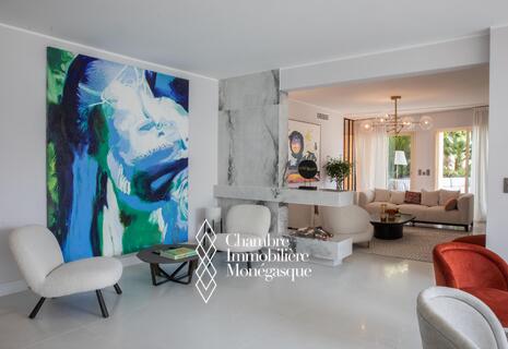 Gorgeous renovated 3-bedroom apartment | Garden-terrace
