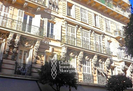 4-room apartment for rent in Monaco – Bourgeois building in La Condamine