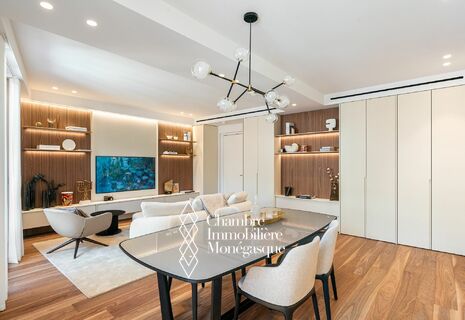 Location appartement rénové meublé 3 pièces Monaco Monte-Carlo