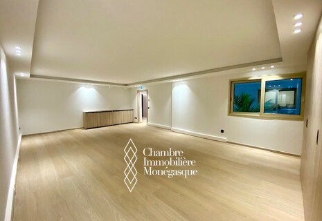 BUREAUX NEUFS 2 PIECES DANS LE CARRE D'OR