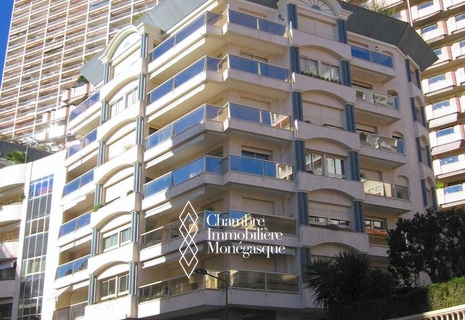 ROCAZUR - GRAND APPARTEMENT 3/4P
