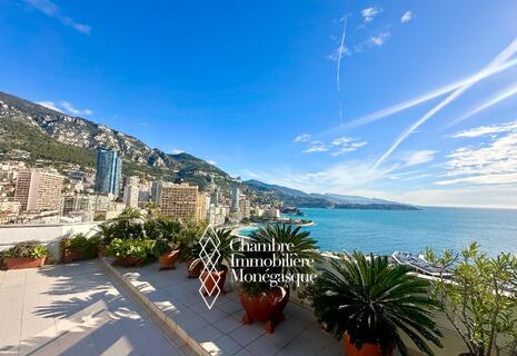 LOUÉ | Exceptionnel penthouse au coeur du Carré d'Or