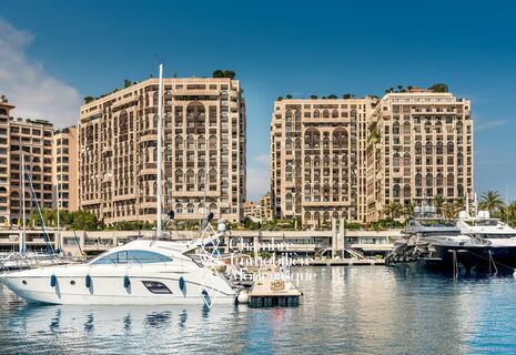 SEA SPRAY, WATERFRONT, whole floor, sensational apartment - 700 sqm
