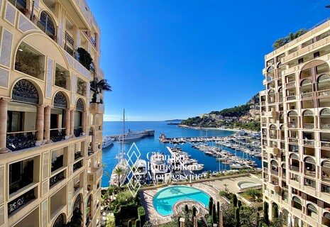 EXPERIENCE THE BEAUTY OF THE FONTVIEILLE WATERFRONT - 5 BED